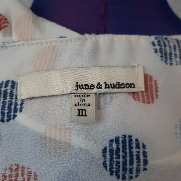 June & Hudson V-neck Ruffle Peasant Blouse Geometric Size Medium Women's - Picture 6 of 8